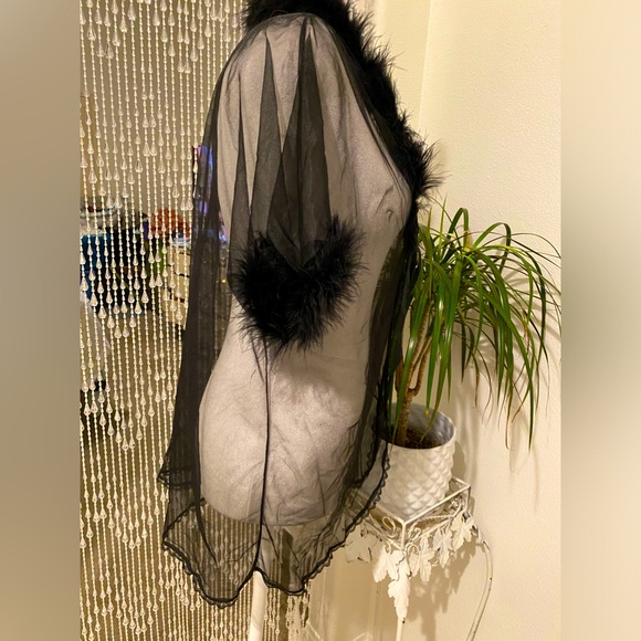 VINTAGE SHEER PEIGNOIR FAUX FUR - Picture 7 of 7